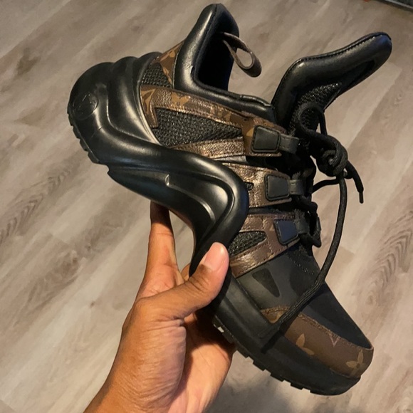 Louis Vuitton, size 8 color brown, black - Picture 10 of 10